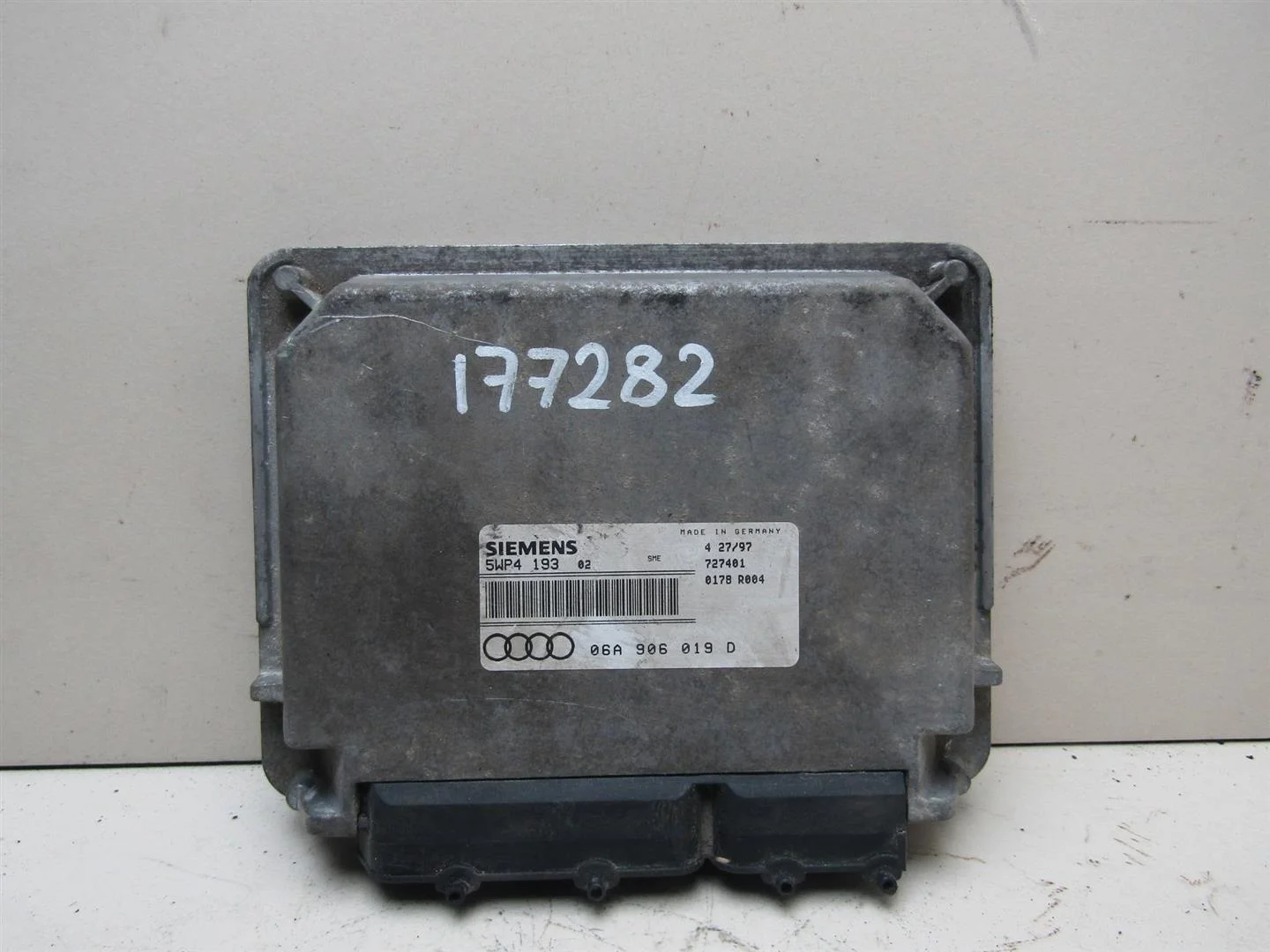 Блок управления двигателем Audi A3 (8L1) 1996-2003  [06A906019D]  1.6  AEH в Вологде