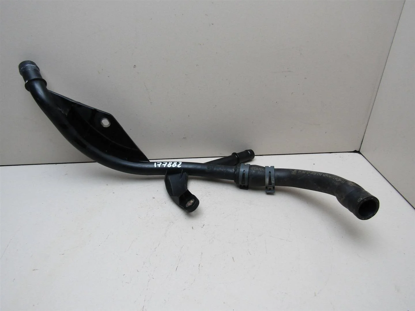 Трубка системы охлаждения VW Caddy III 2004-2016  [1K0121070CD]  1.2 1.4 TSI в Вологде