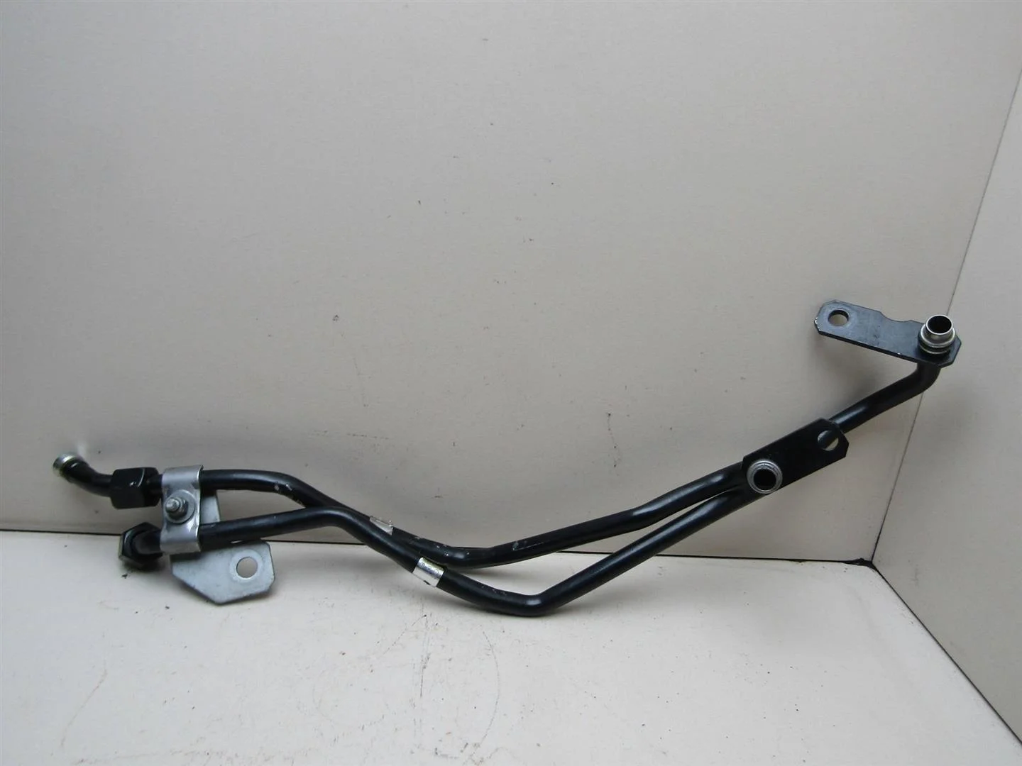 Трубка системы охлаждения АКПП Audi A4 (B6) 2000-2004  [8E0317817B]  2.4 3.0 в Вологде