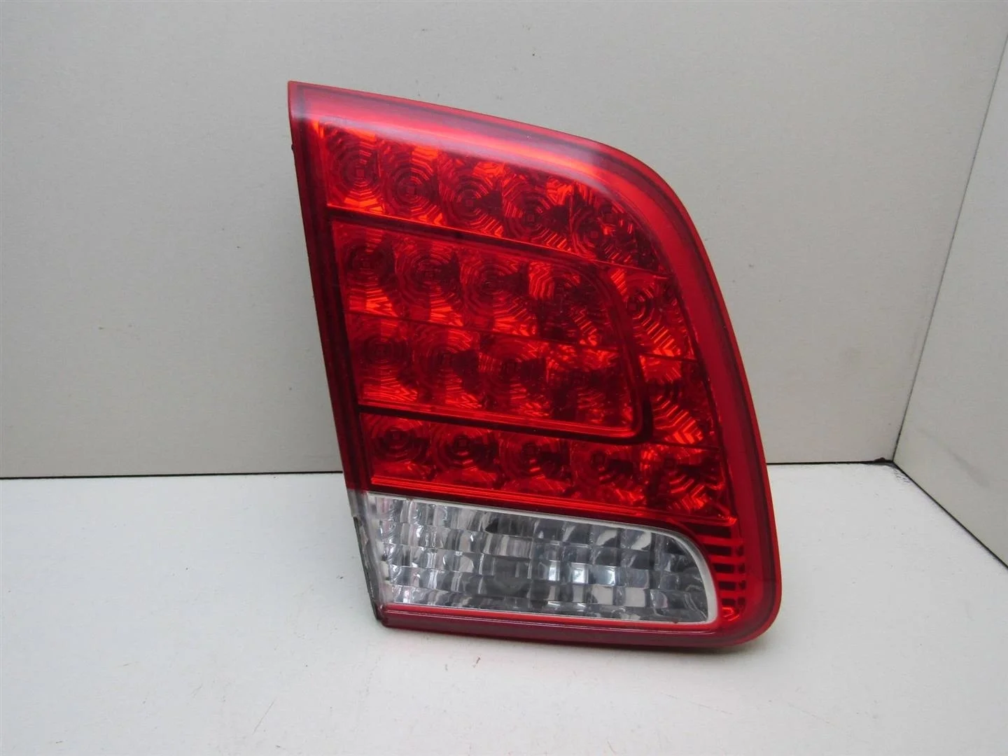 Фонарь задний внутренний левый Kia Sorento (XM) 2009-2020  [924052P100]  2.4 16v G4KE в Вологде
