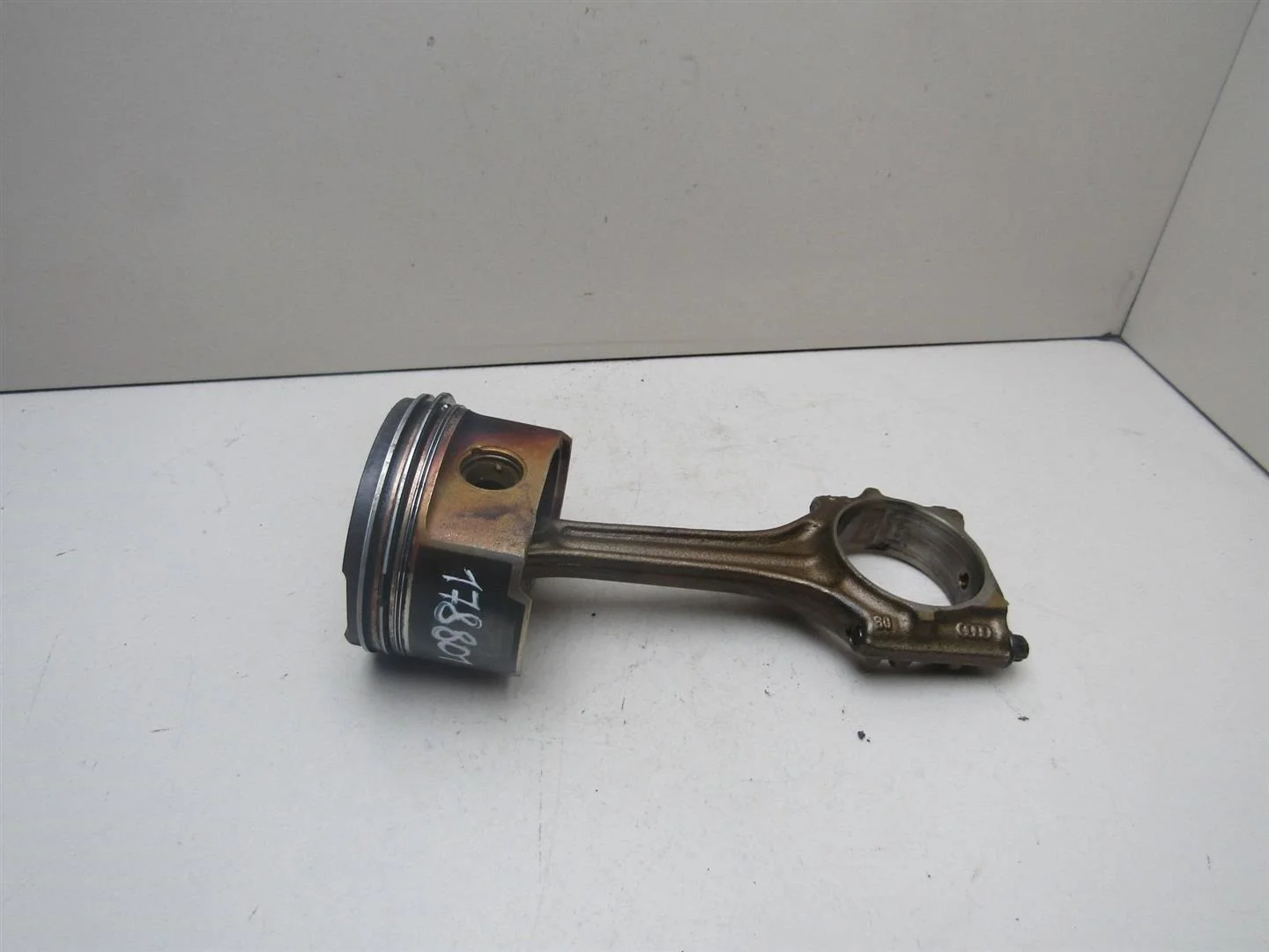 Шатун VW Passat (B6) 2005-2010  [06A198401]  2.0 BVY в Вологде