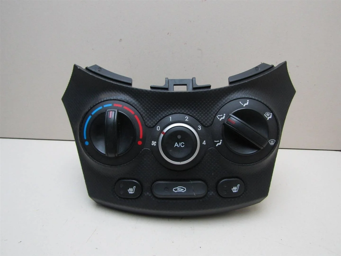 Блок управления печкой Hyundai Solaris 2010-2017  [972504L050RY]  1.6 G4FC в Вологде