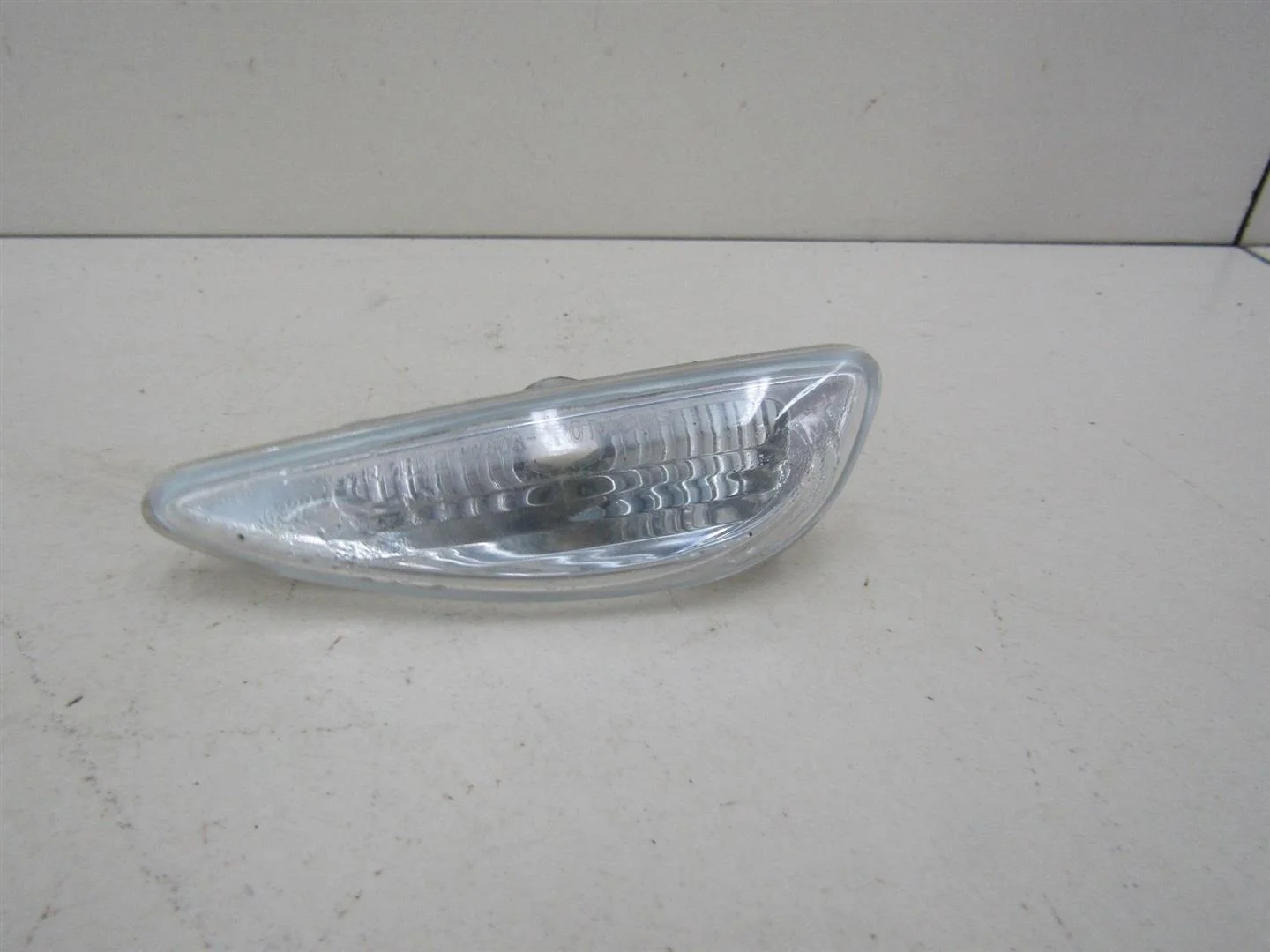 Повторитель на крыло левый Hyundai Solaris 2010-2017  [923031R000]  1.6 G4FC в Вологде