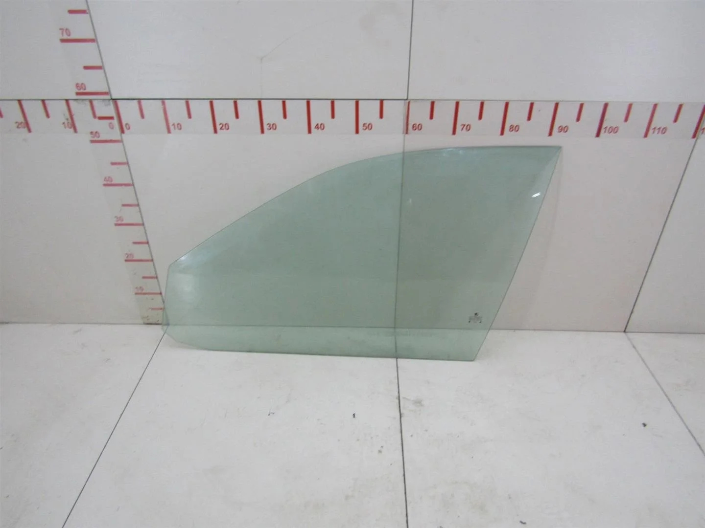Стекло двери передней левой Skoda Octavia 1997-2000  [1U4845201A]  1.6 8V AKL в Вологде
