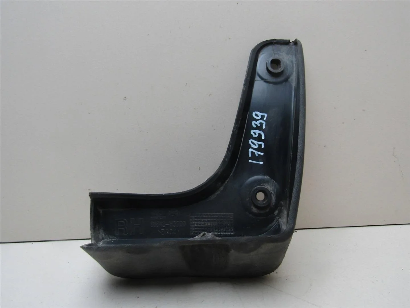 Брызговик задний правый Hyundai Solaris 2017>  [86842H5000]  1.6 G4FG  в Вологде