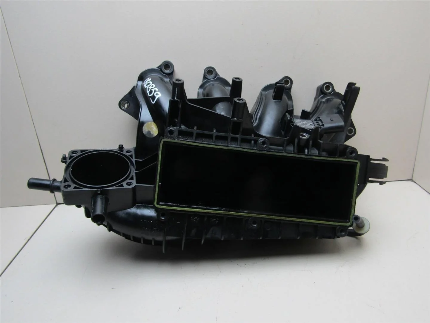 Коллектор впускной Skoda Rapid 2013-2020  [03F129709J]  1.2 8V CBZ в Вологде