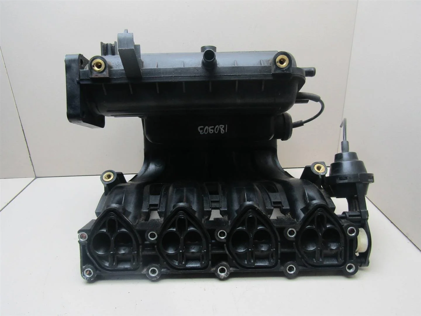 Коллектор впускной Chevrolet Aveo (T250) 2005-2011  [96416312]  1.2 16V B12D1 в Вологде