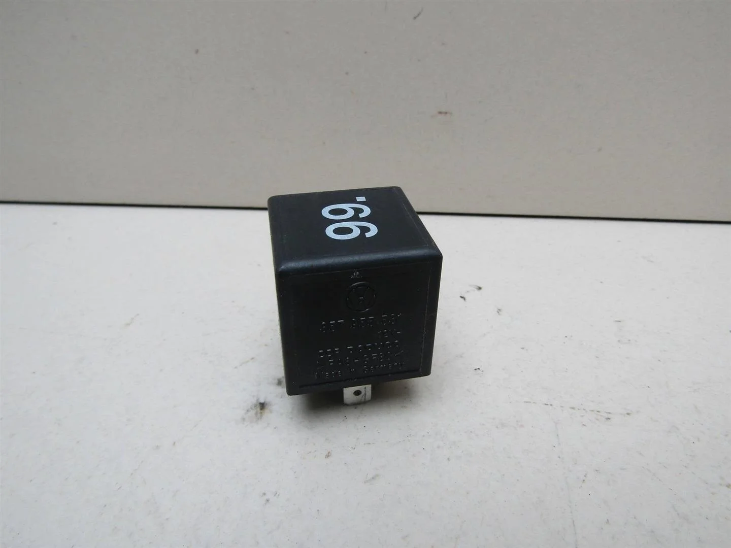 Реле стеклоочистителей VW Golf III \Vento 1991-1997  [357955531]  в Вологде