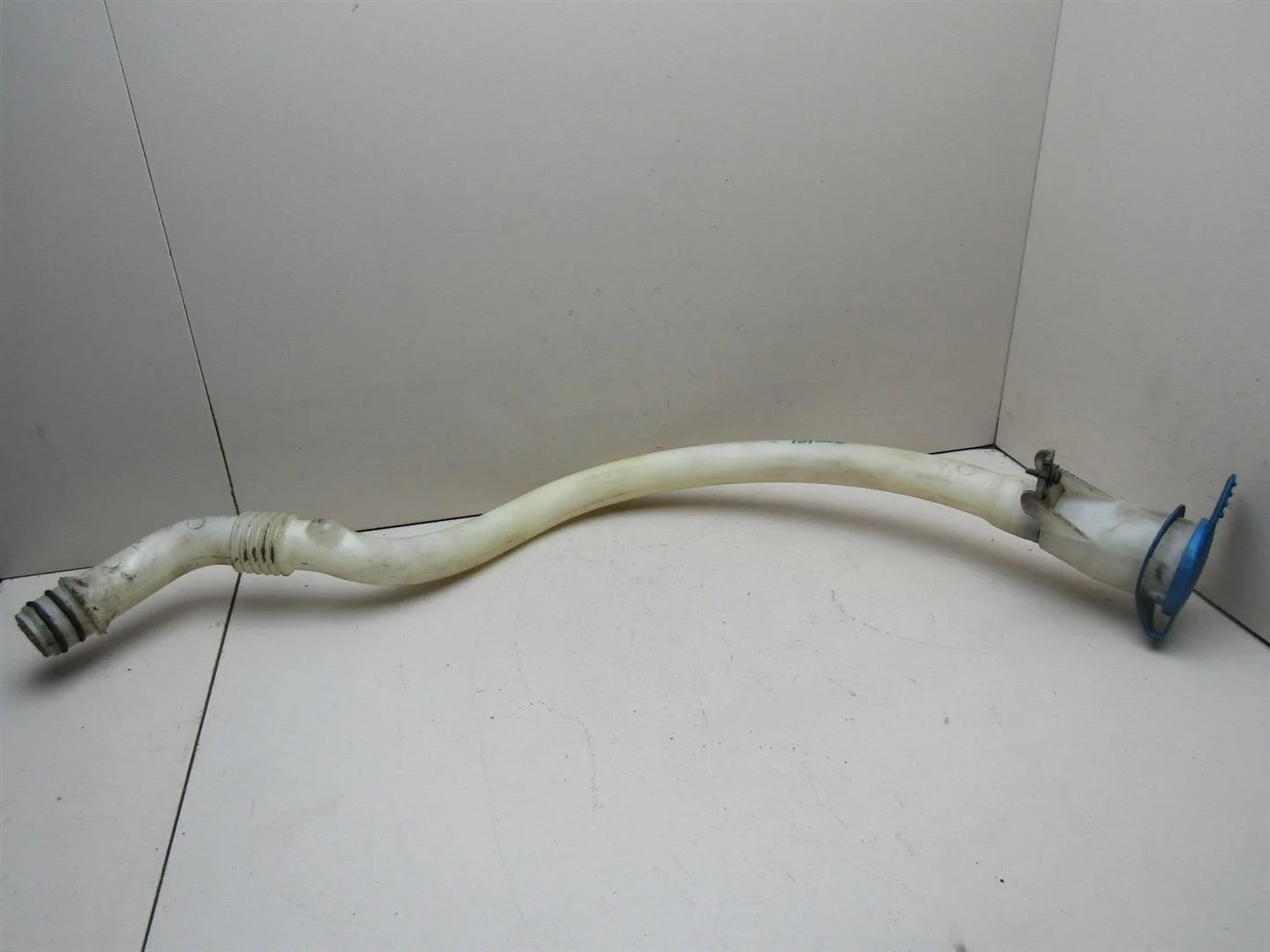 Горловина бачка омывателя VW Transporter T5 2003-2015  [7H0955463D]  в Вологде