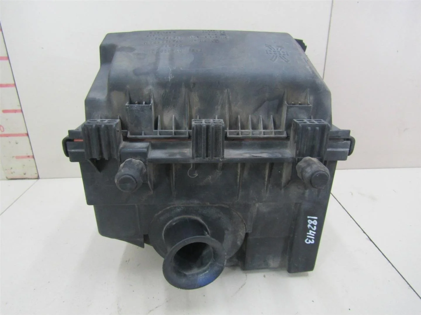 Корпус воздушного фильтра VW Transporter T4 1996-2003  [074129607M ]  2.5 в Вологде