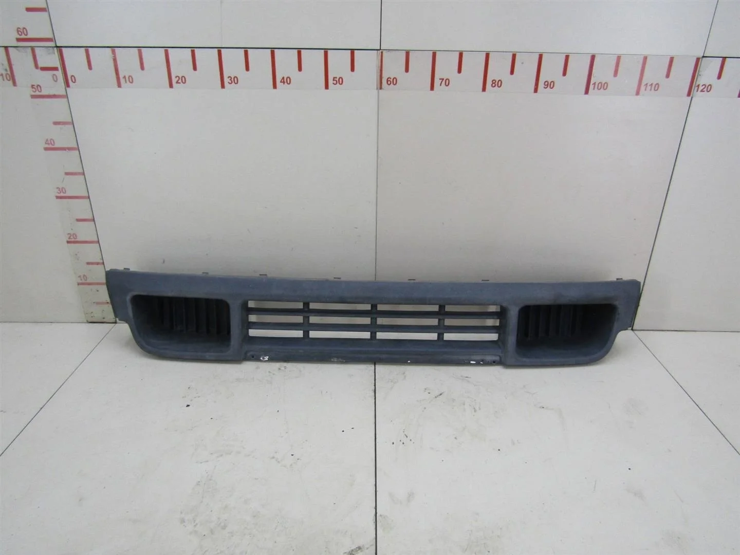 Решетка в бампер центральная VW Transporter T5 2003-2015  [7H0807719]  в Вологде