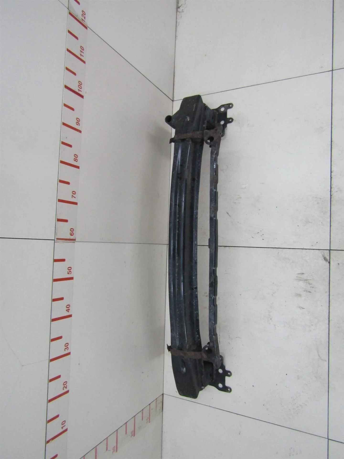 Усилитель переднего бампера Skoda Octavia (A5 1Z-) 2004-2013  [1Z0807109C]  в Вологде