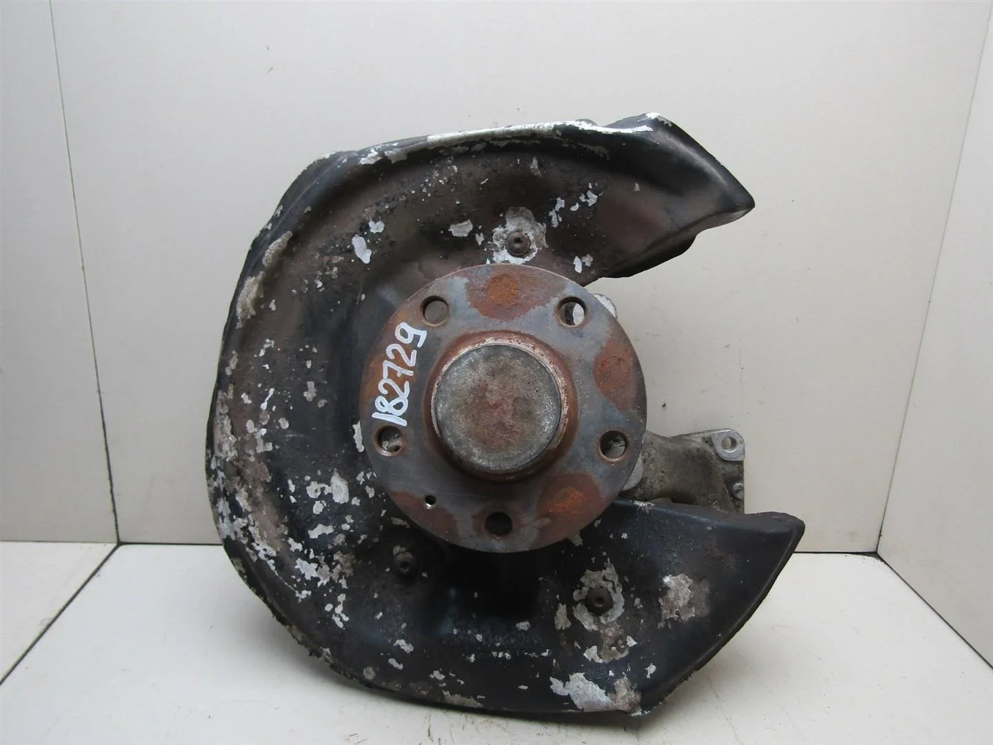 Кулак поворотный задний правый VW Passat (B6) 2005-2010  [3C0505434K]  в Вологде