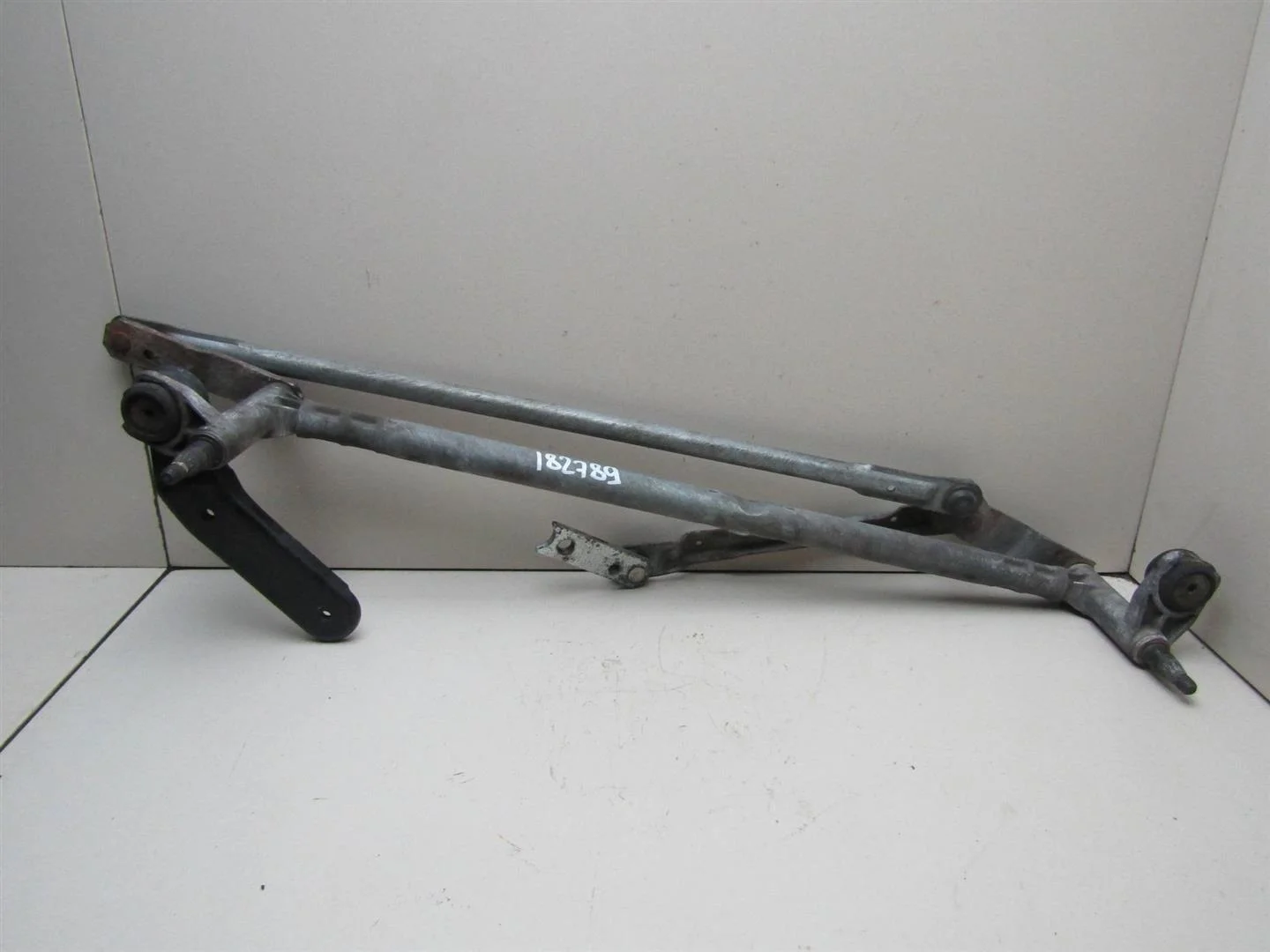 Трапеция стеклоочистителей Skoda Octavia (A5 1Z-) 2004-2013  [1Z1955023E]  в Вологде