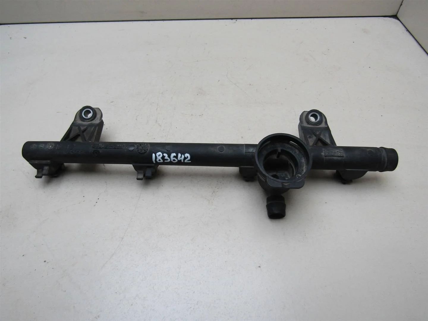 Рейка топливная (рампа) Renault Clio II\Symbol 1998-2008  [7700274294]  1.4 K7J700 в Вологде