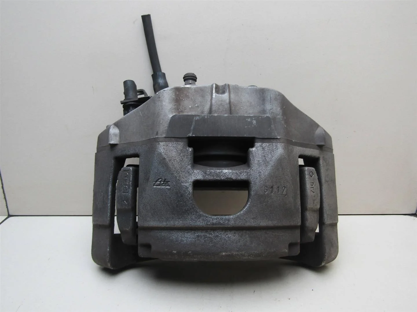 Суппорт передний левый Audi A6 (C6,4F) 2005-2011  [4F0615123]  в Вологде