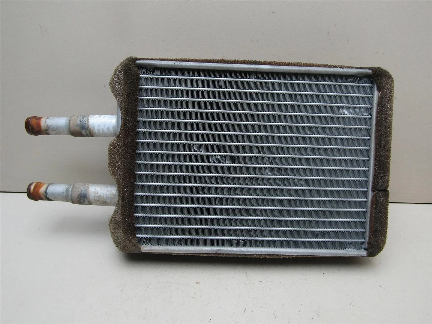 Радиатор отопителя Ford Escape 2001-2006  [4095715]  2.0 в Вологде