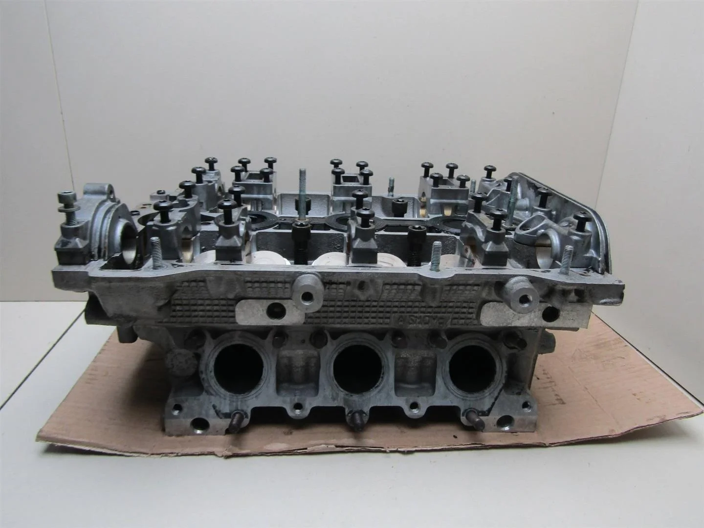 Головка блока Audi A4 (B6) 2000-2004  [078103068BL]  2.4 V6 в Вологде
