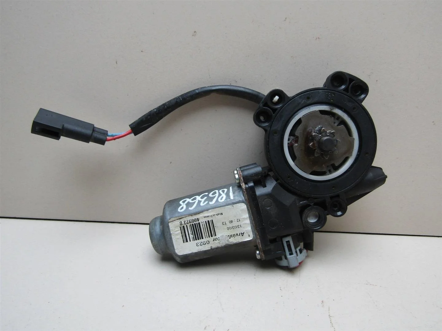 Моторчик стеклоподъемника Ford Transit 2006-2013  [1810415]  2.2 16V QVFA в Вологде