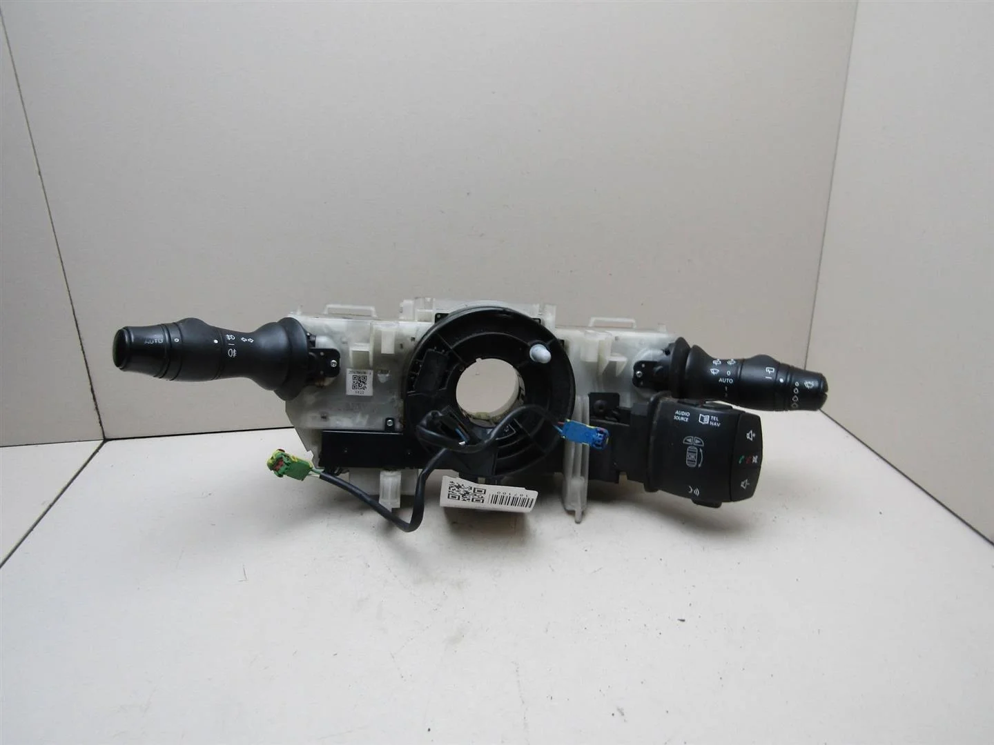 Переключатель подрулевой в сборе Renault Megane III 2009-нв  [255670019R]  в Вологде