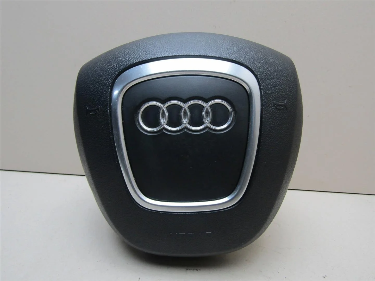 Подушка безопасности в рулевое колесо Audi A6 (C6,4F) 2005-2011  [4F0880201S6PS]  в Вологде
