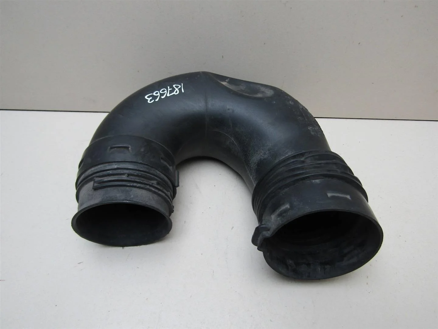 Патрубок воздушного фильтра Skoda Octavia (A5 1Z-) 2004-2013  [1K0129618AE]  1.9 TDI в Вологде