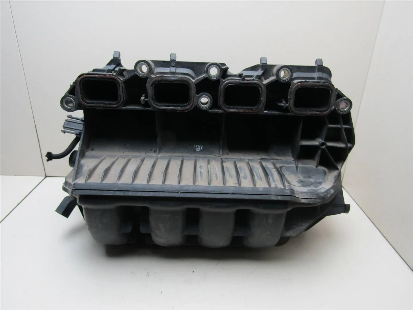 Коллектор впускной VW Golf V 2003-2009  [03C129711E]  1.4 BLN в Вологде