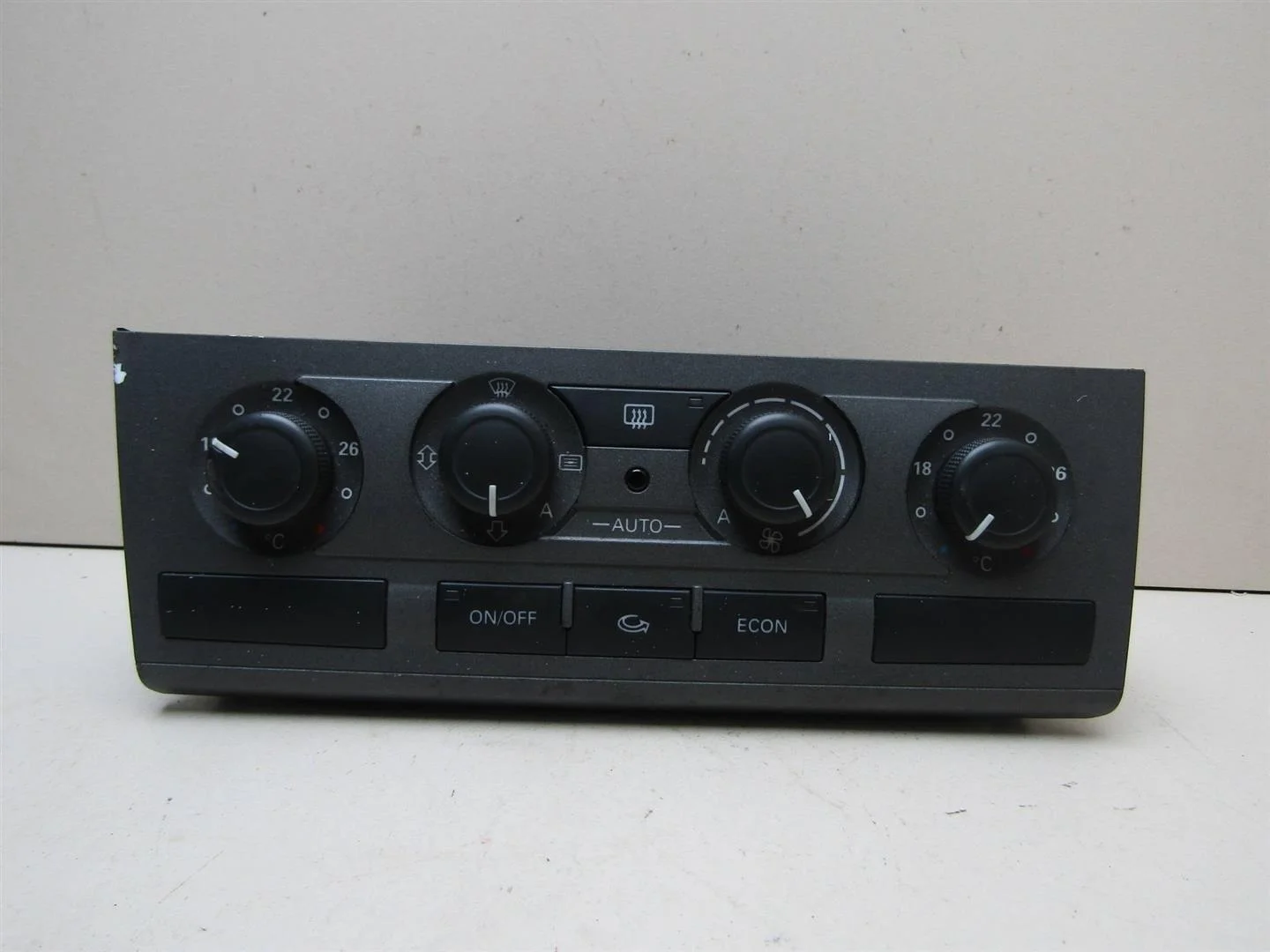 Блок управления климатической установкой Audi A6 (C6,4F) 2005-2011  [4F1820043F]  в Вологде