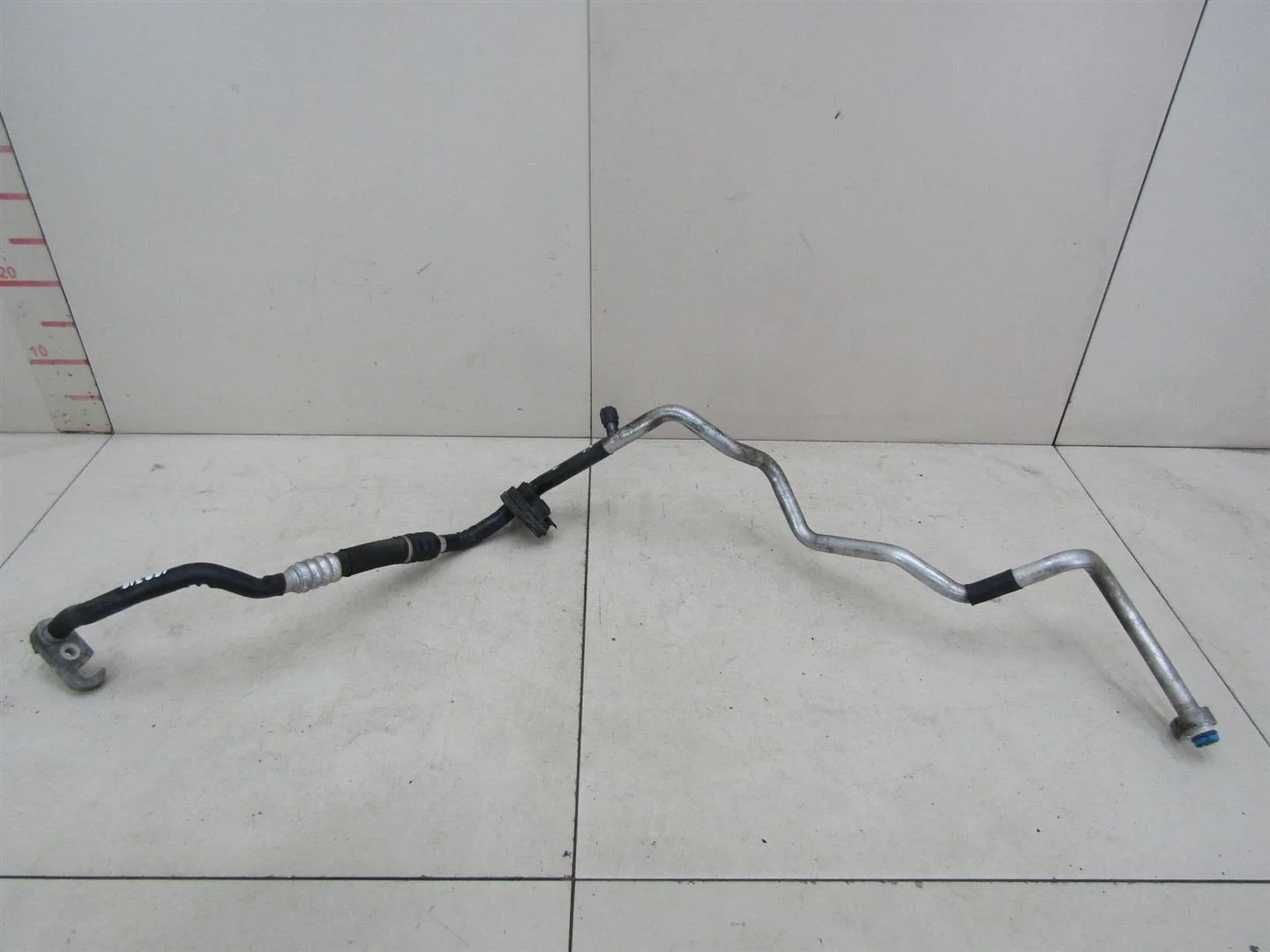 Трубка кондиционера Audi A6 (C6,4F) 2005-2011  [4F0260740B]  в Вологде