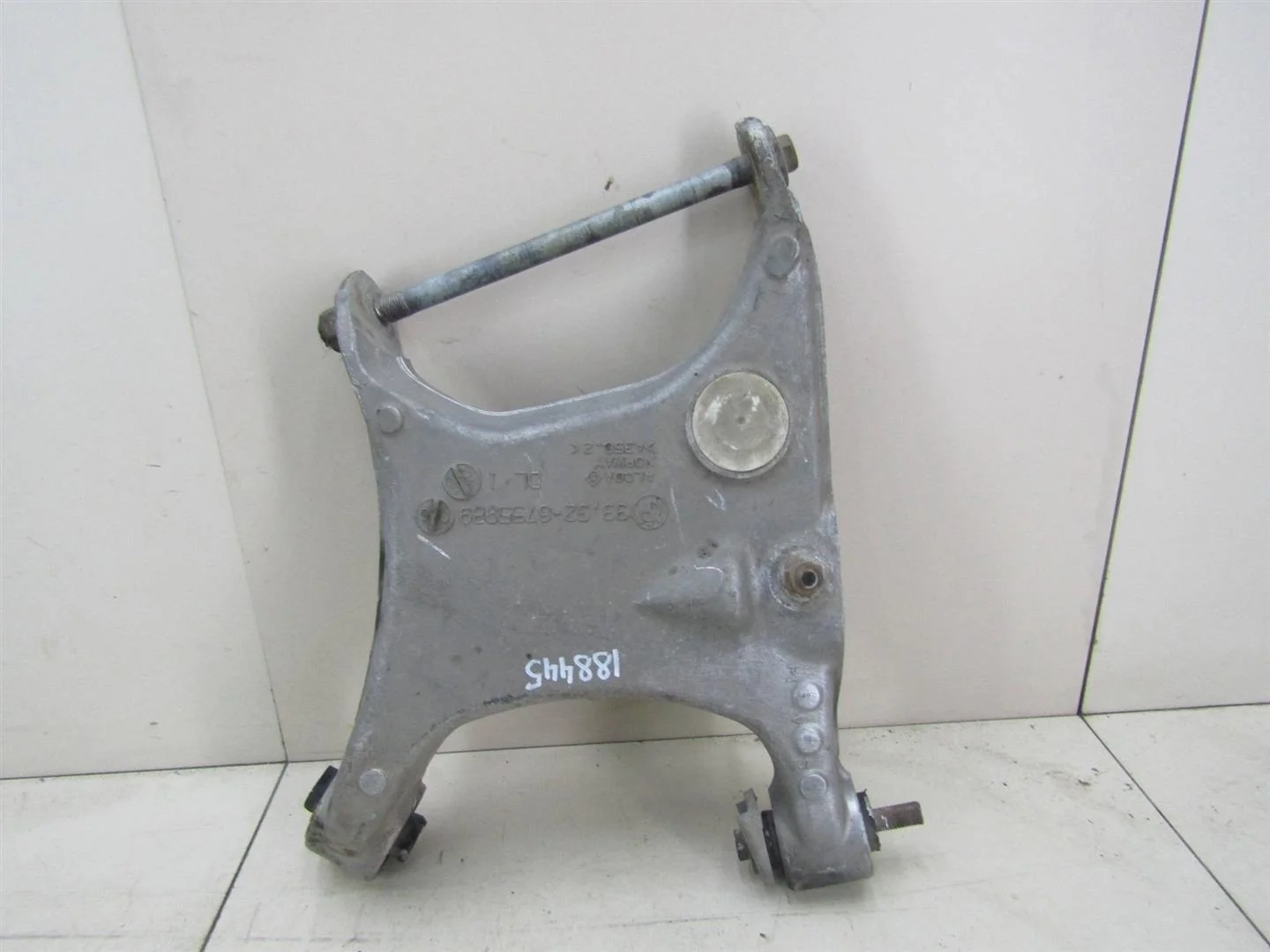 Рычаг задний нижний левый BMW 5-серия E60\E61 2003-2009  [33326754557]  в Вологде