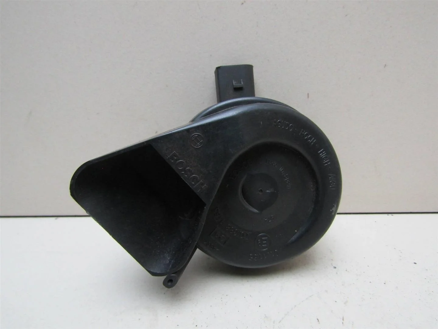 Сигнал звуковой Audi A6 (C6,4F) 2005-2011  [4F0951223]  в Вологде