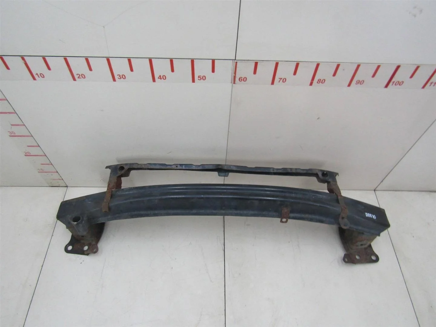 Усилитель переднего бампера Skoda Octavia (A5 1Z-) 2004-2013  [1Z0807109C]  в Вологде