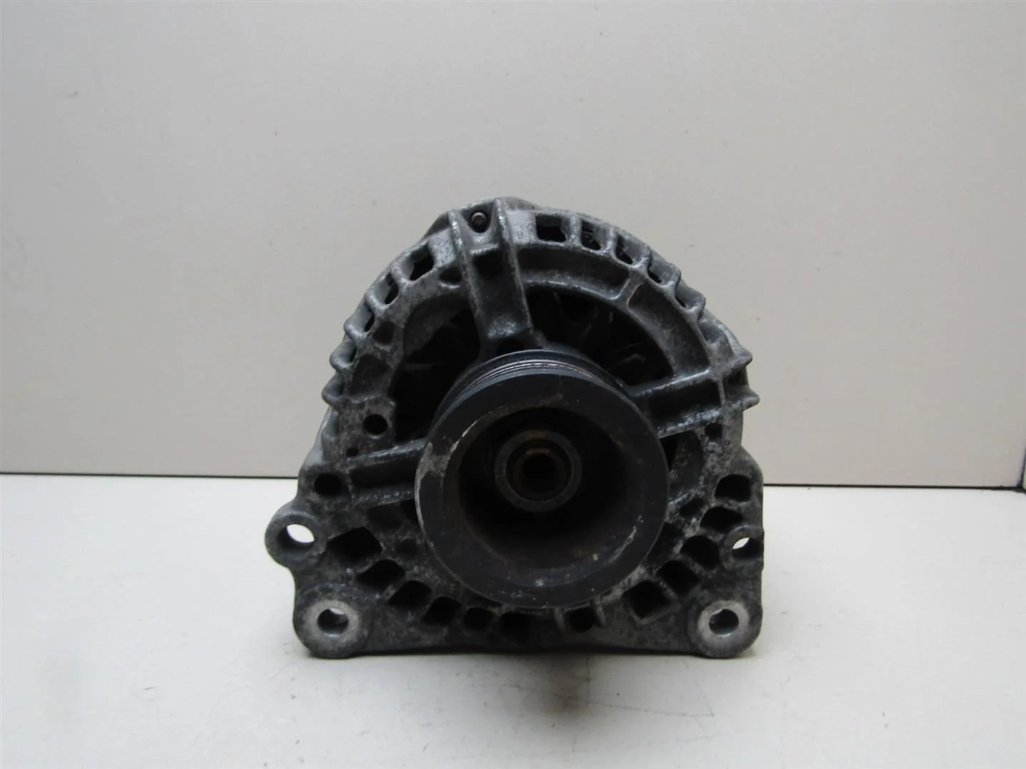 Генератор VW Golf IV \Bora 1997-2005  [06A903026]  в Вологде