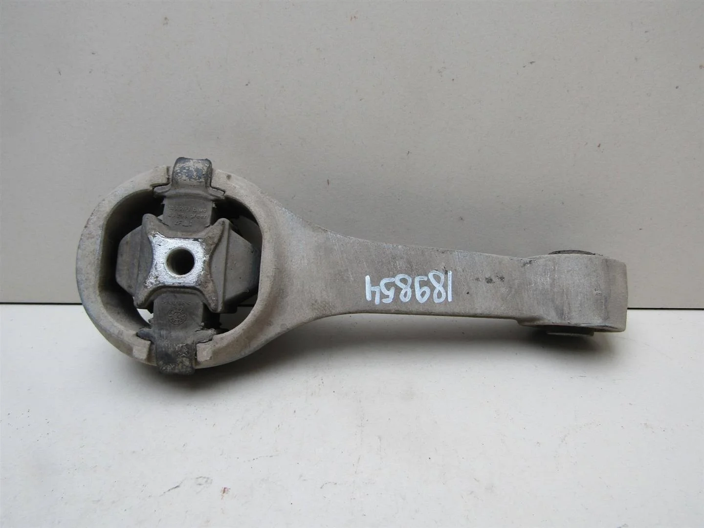 Опора двигателя задняя VW Polo (Sed RUS) 2011-2020  [6RF199851A]  1.6 CFNA в Вологде