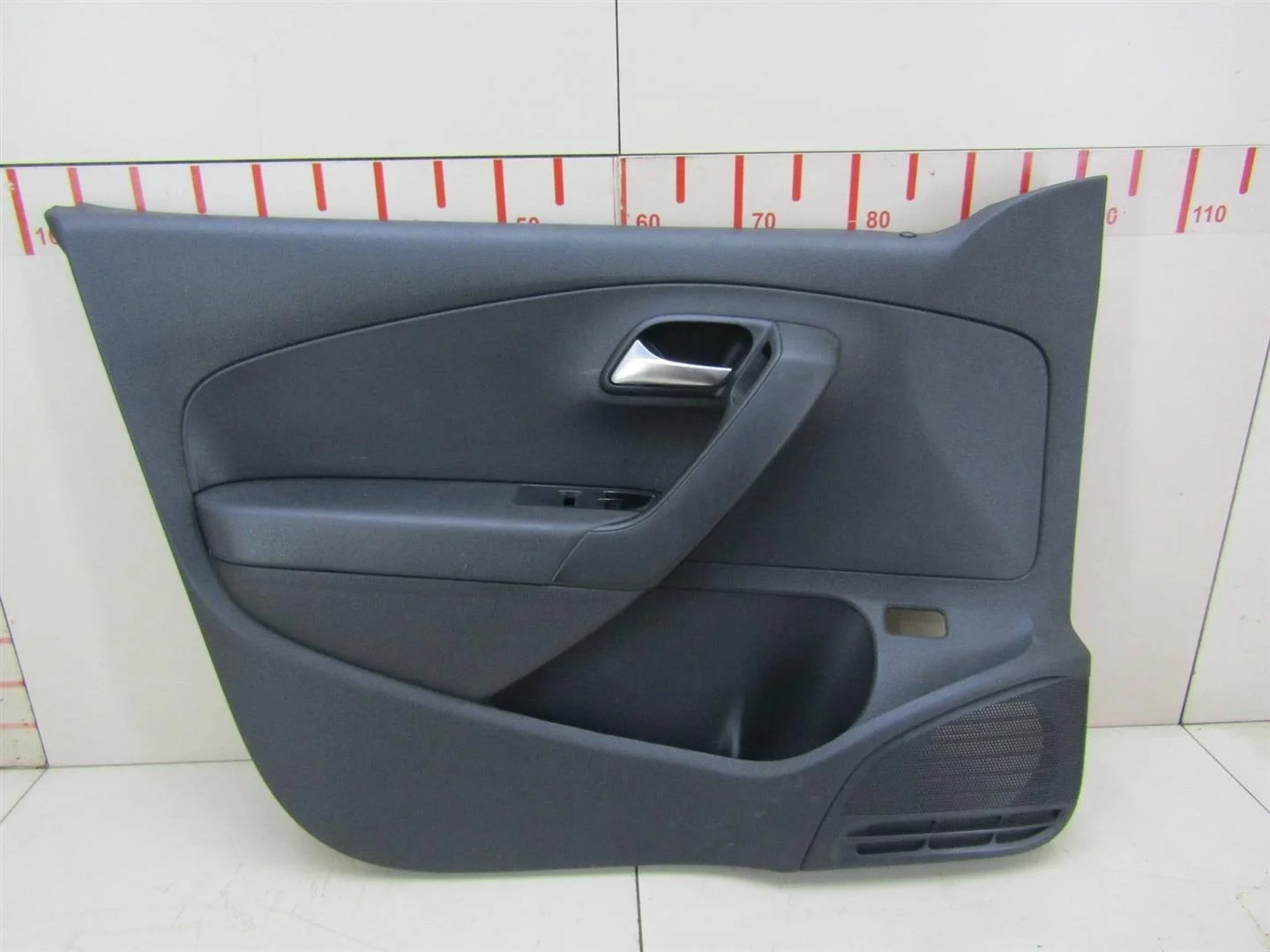 Обшивка двери передней левой VW Polo (Sed RUS) 2011-2020  [6RU867011E82V]  1.6 CFNA в Вологде