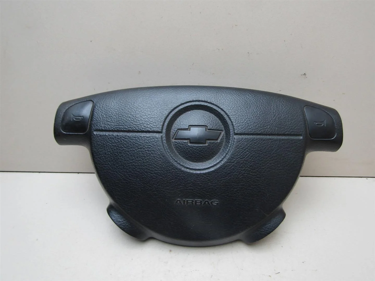 Подушка безопасности в рулевое колесо Chevrolet Aveo (T200) 2003-2008  [96399503]  1.4 8v F14S3 в Вологде