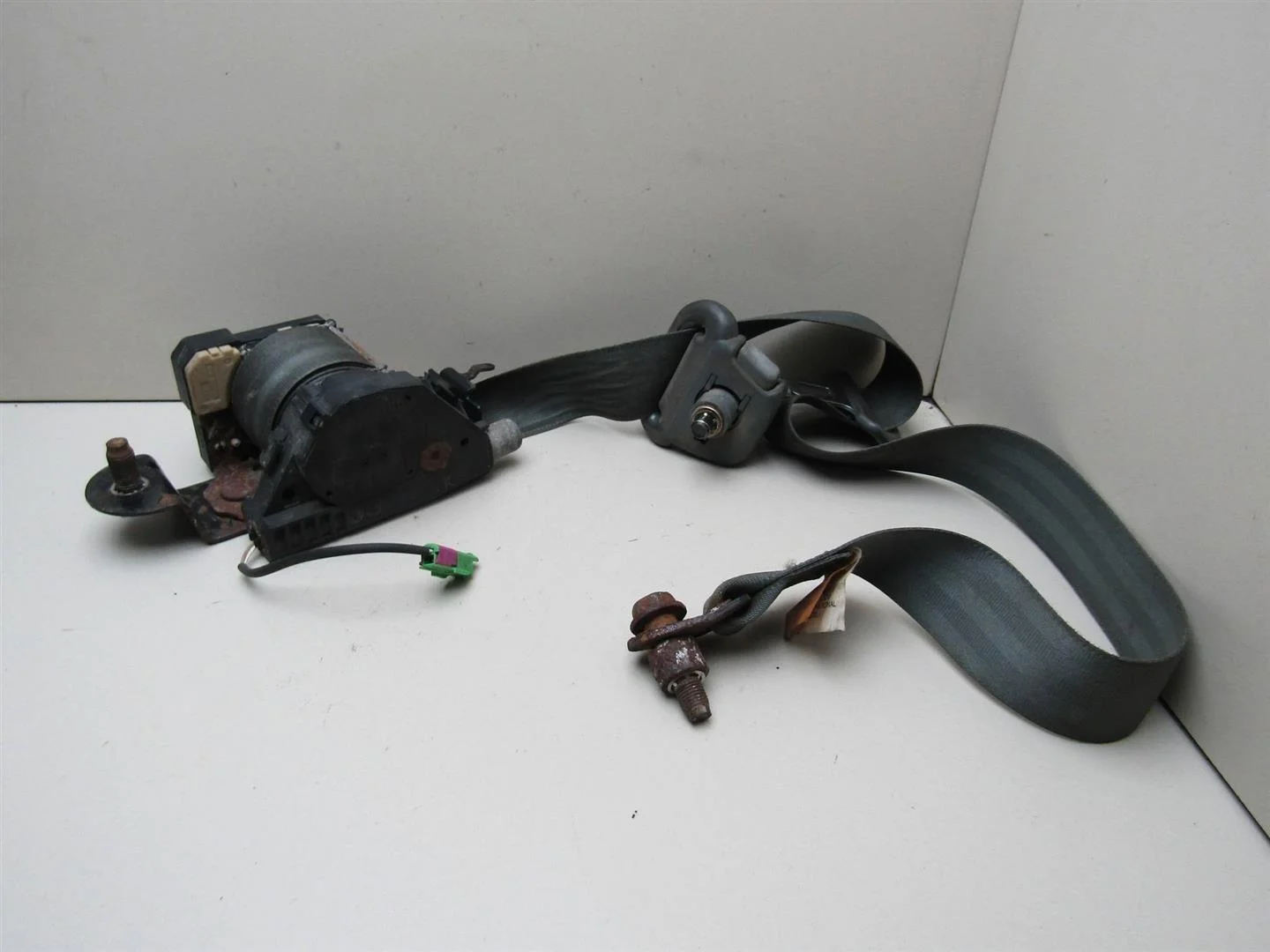 Ремень безопасности с пиропатроном Chevrolet Aveo (T200) 2003-2008  [96410121]  1.4 8v F14S3 в Вологде