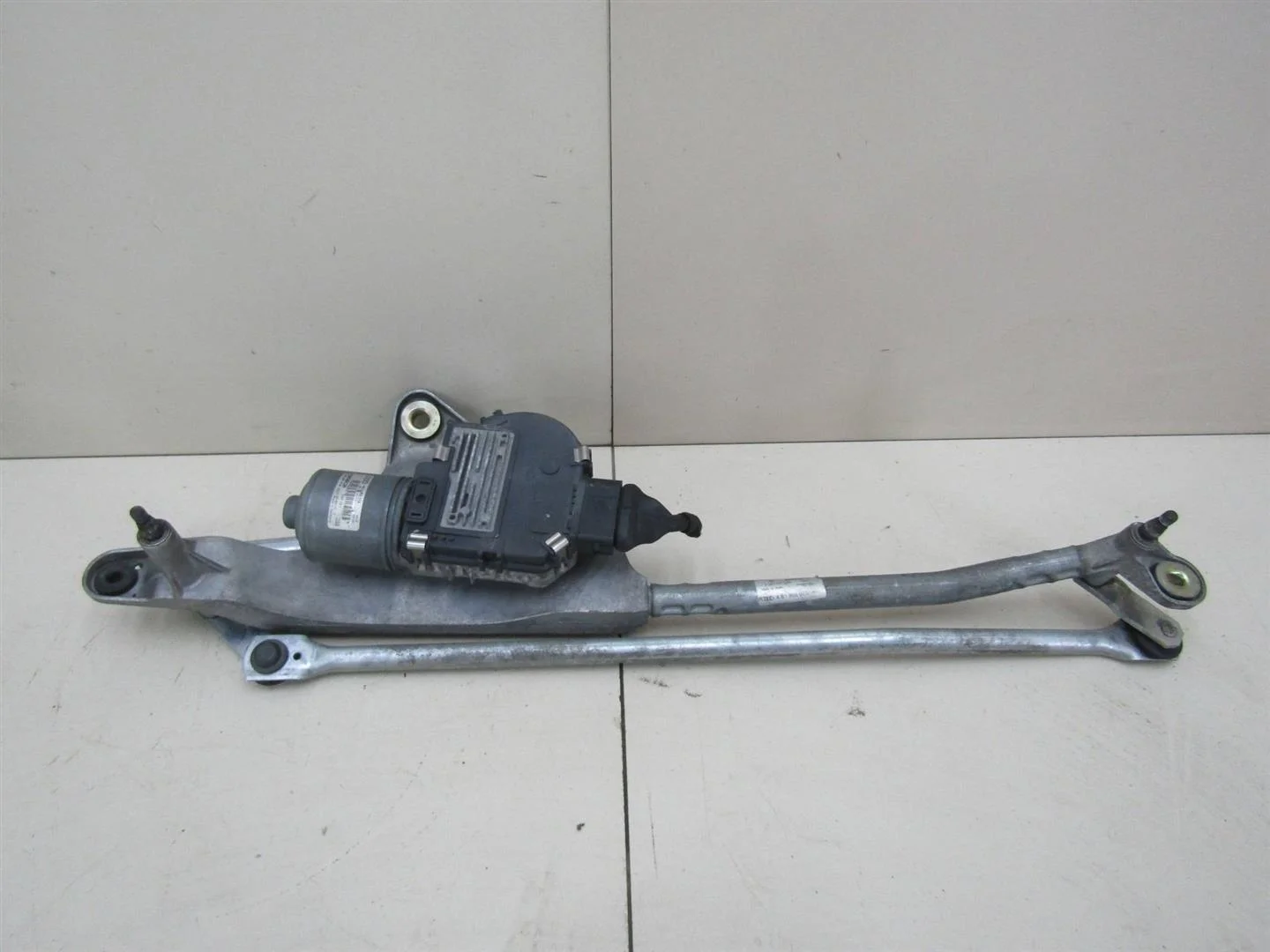 Трапеция стеклоочистителей Audi A8 (D3,4E) 2004-2010  [4E1955603E]  в Вологде
