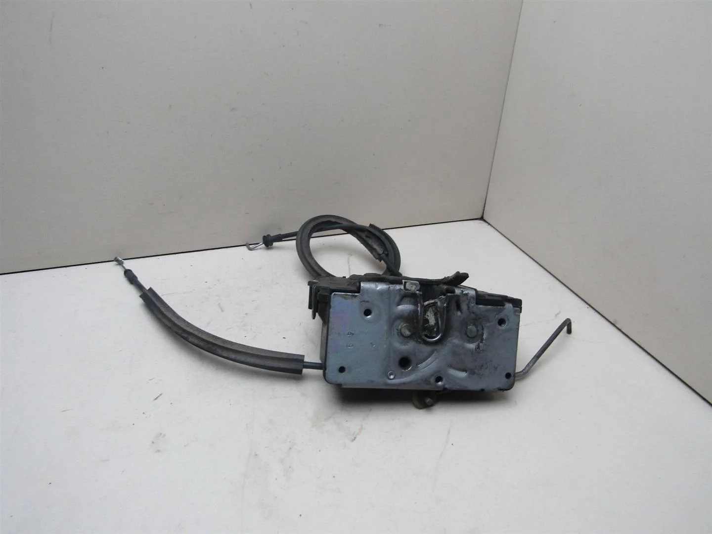 Замок двери передней левой Peugeot Boxer 2006-нв  [9135X9 ]  2.2 16V  в Вологде