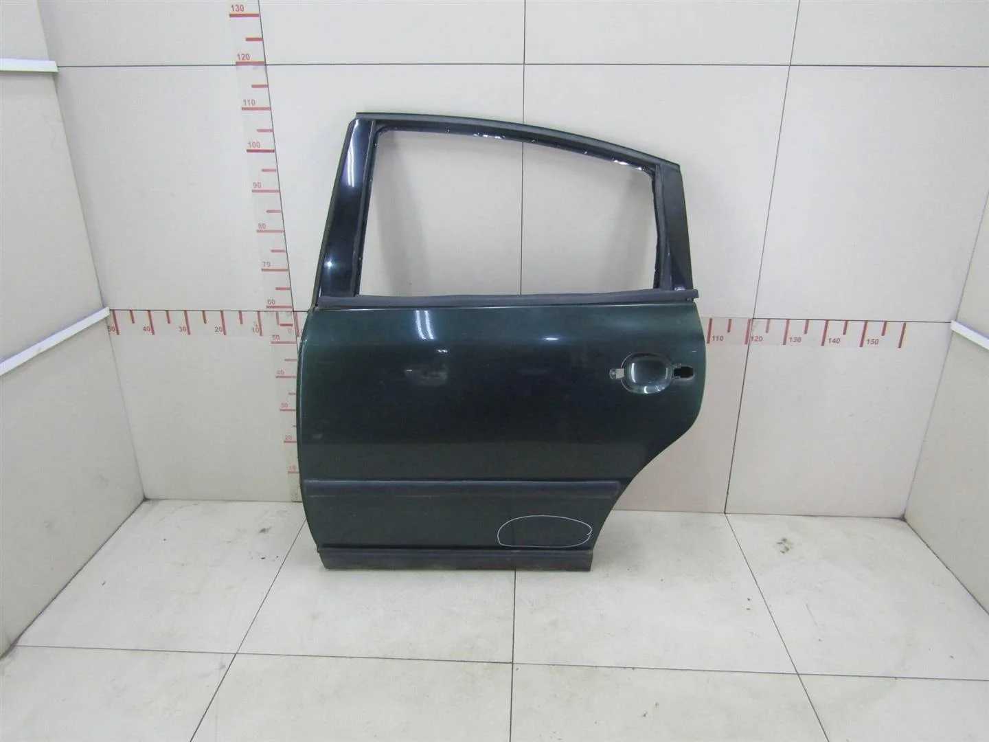 Дверь задняя левая VW Passat (B5) 1996-2000  [3B5833051AB]  1.8 в Вологде