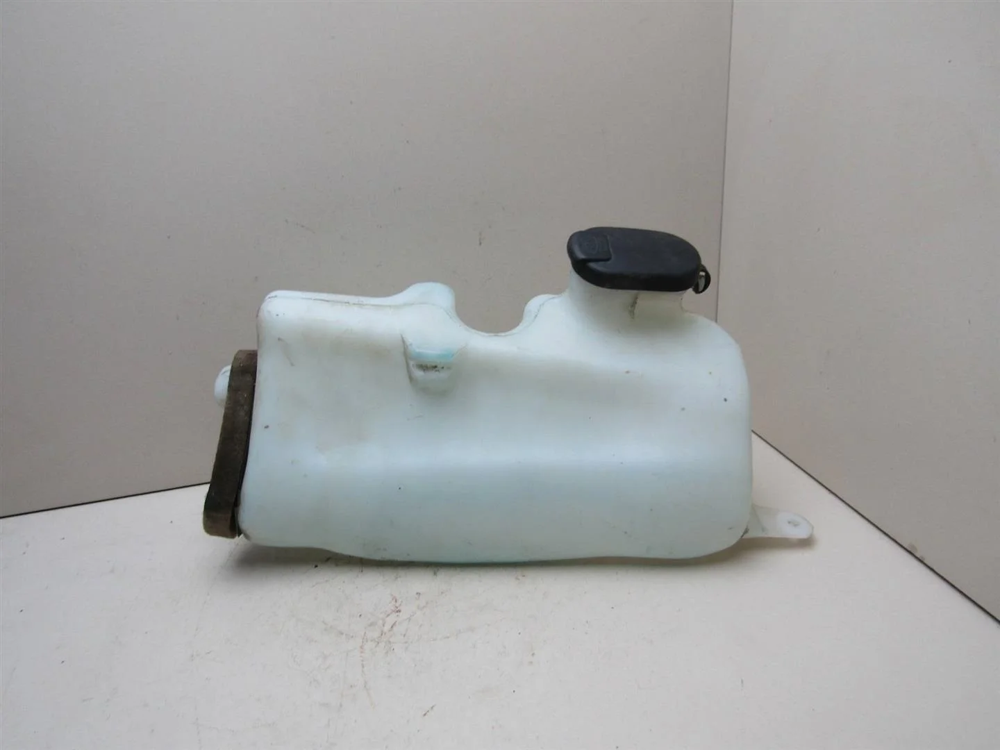 Бачок омывателя лобового стекла Renault Symbol II 2008-нв  [7700847815]  K4J712 в Вологде