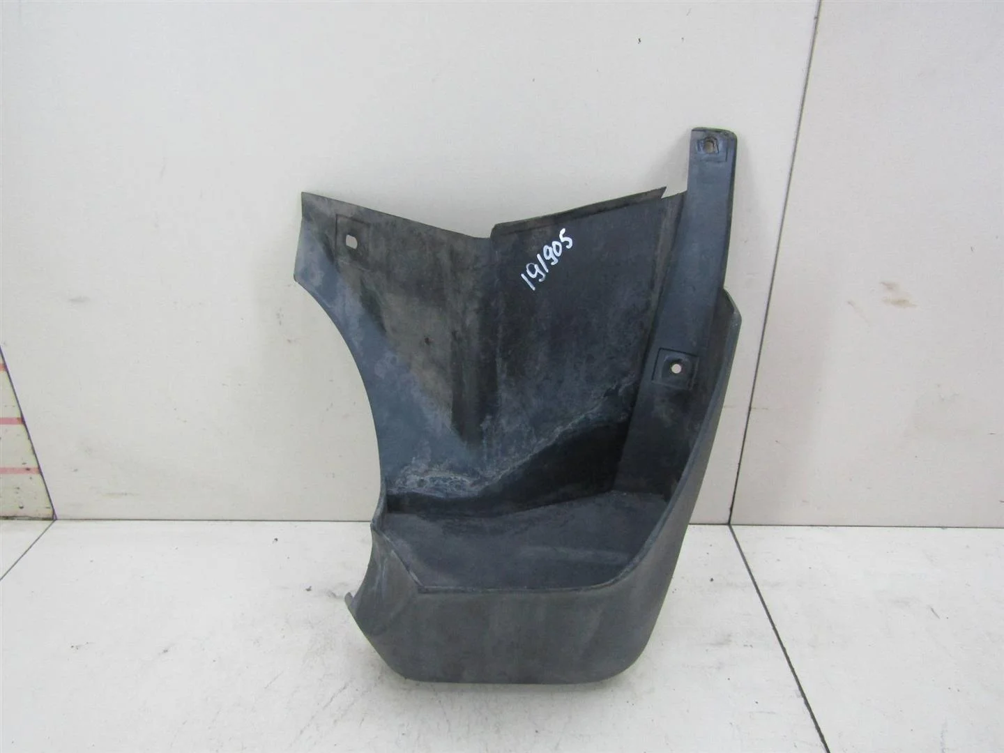 Брызговик задний правый Honda CR-V 2002-2006  [75820S9A901]  K20A4 в Вологде