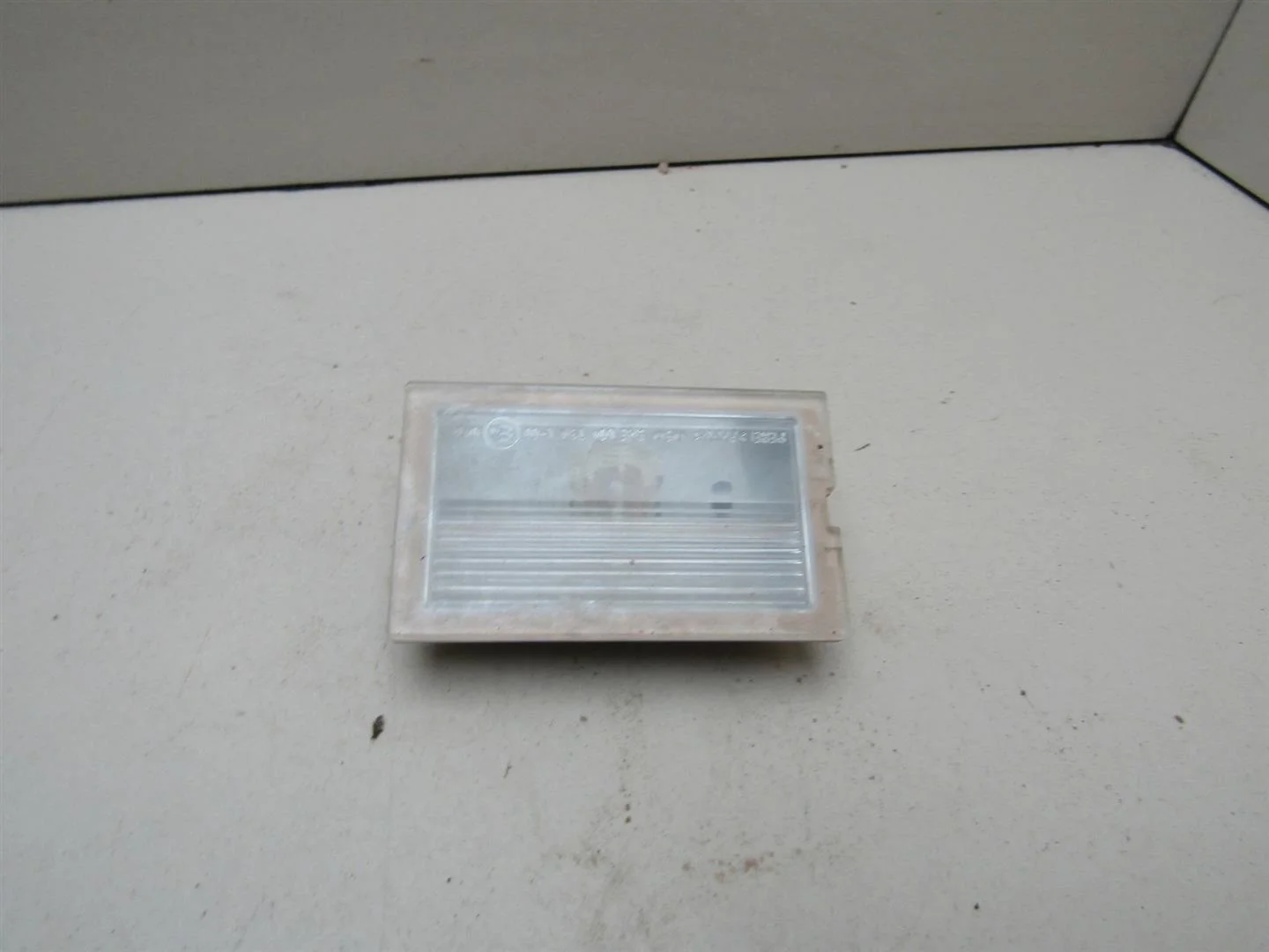 Фонарь подсветки номера Land Rover Freelander 2 2007-2014  [XFC500040]  в Вологде