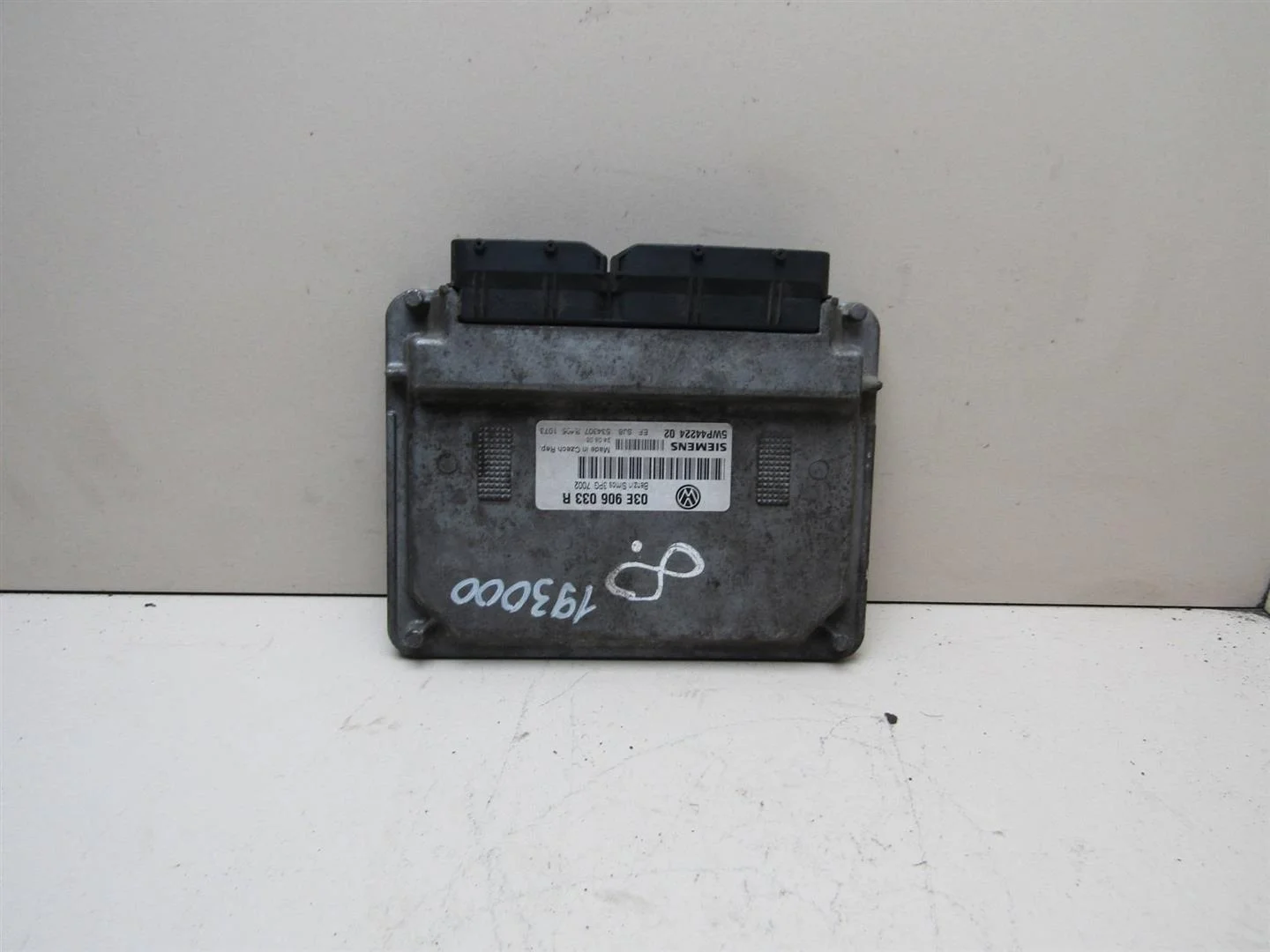 Блок управления двигателем VW Polo 2001-2009  [03E906033R]  1.2 BME в Вологде