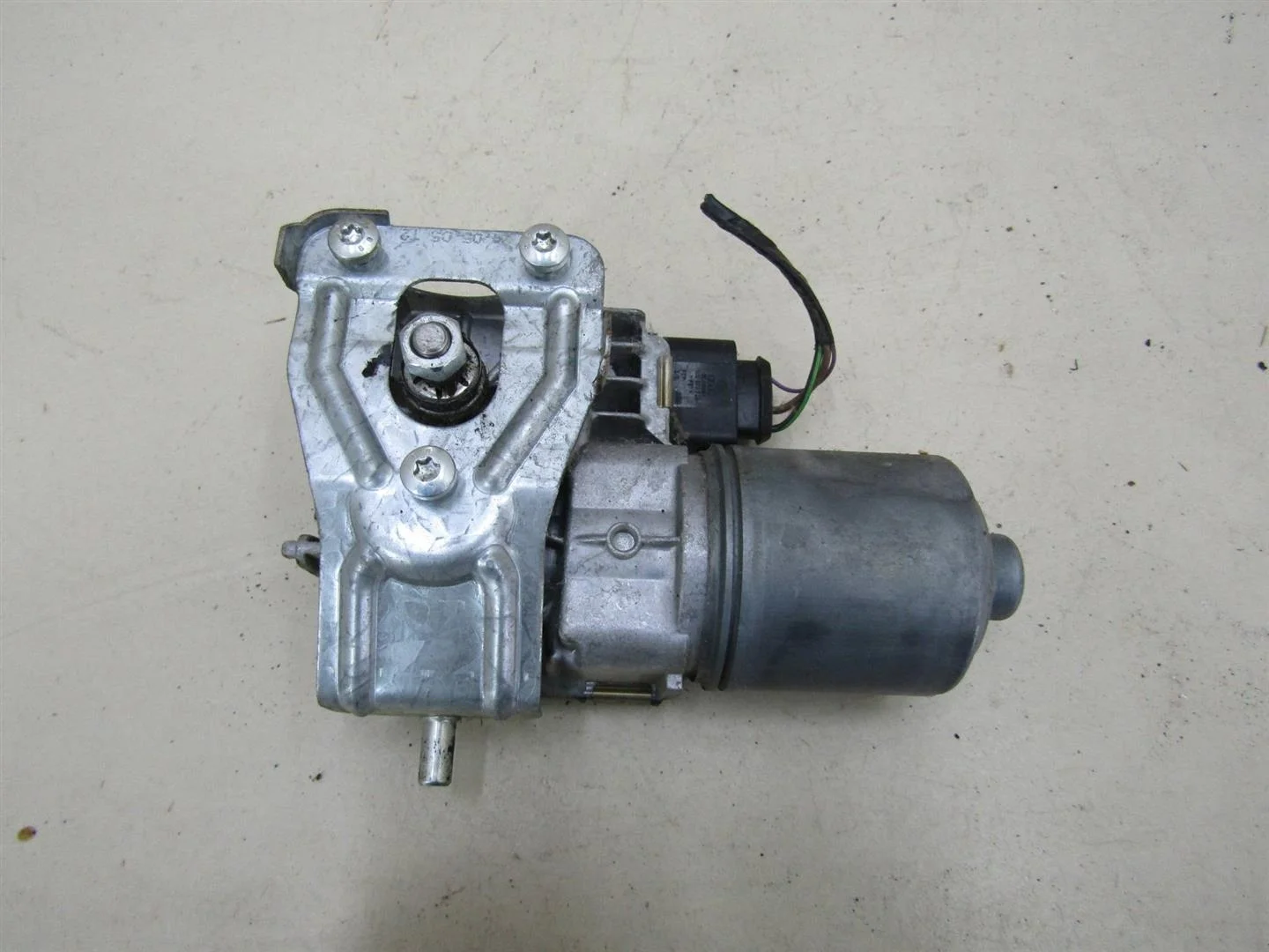 Моторчик стеклоочистителя передний Skoda Octavia (A5 1Z-) 2004-2013  [1Z1955119C]  в Вологде