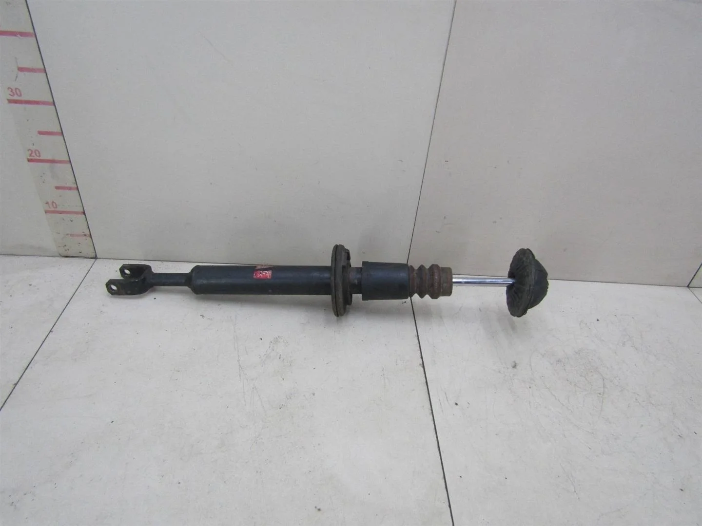 Амортизатор передний Audi A6 (C6,4F) 2005-2011  [4F0413031AR]  3.2 AUK в Вологде