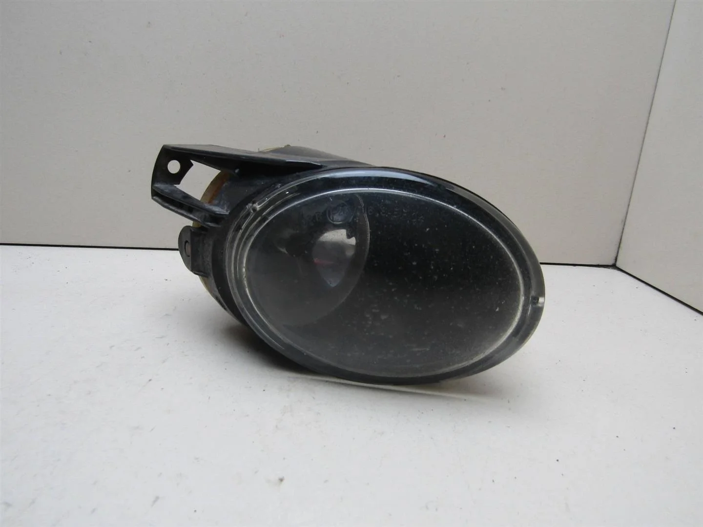 Фара противотуманная правая VW Passat (B6) 2005-2010  [3C0941700B]  в Вологде