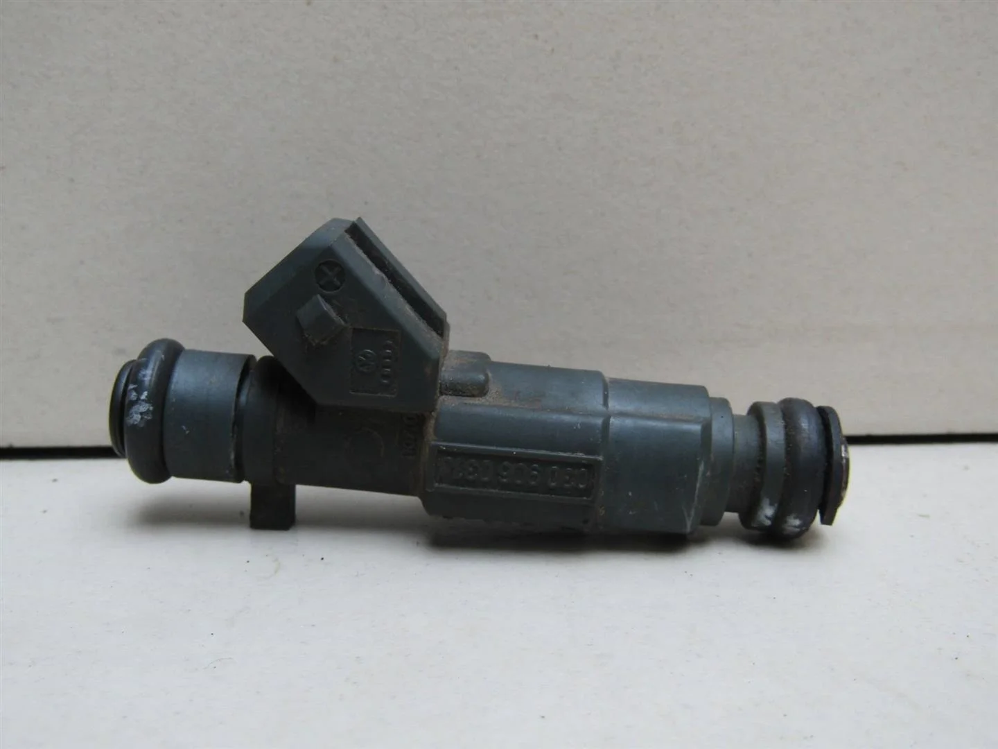 Форсунка инжекторная электрическая Seat Ibiza III 1999-2002  [030906031J]  1.4 AUD в Вологде