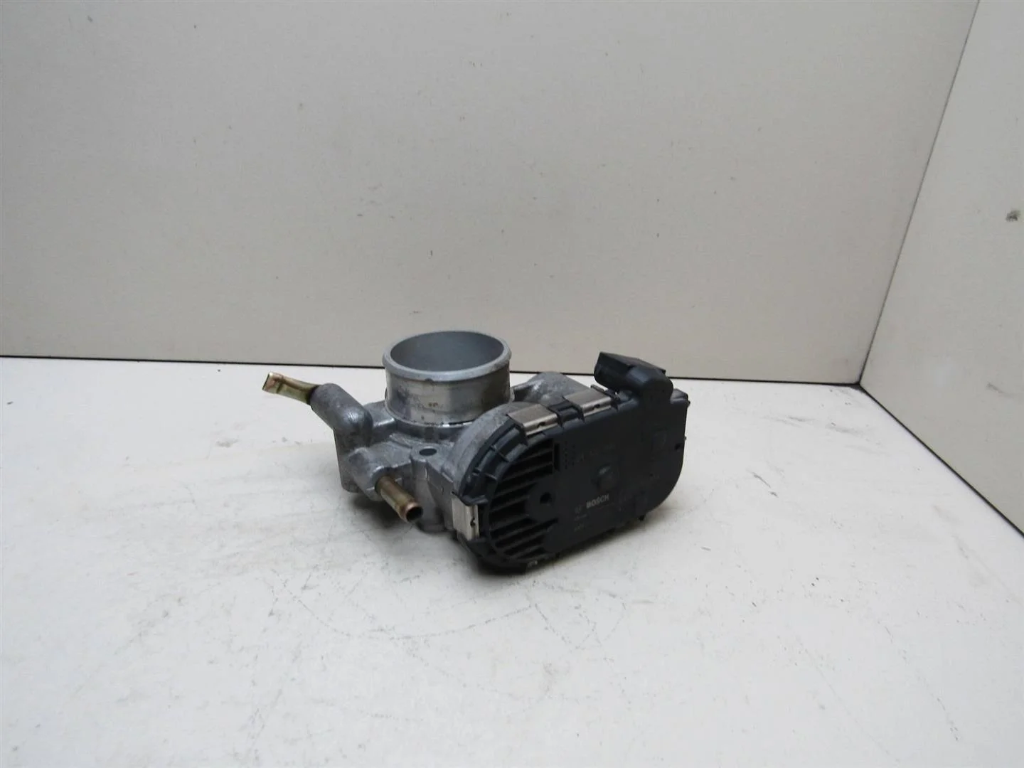 Заслонка дроссельная Opel Astra H \ Family 2004-2015  [24420536]  1.0 1.2 1.4 в Вологде