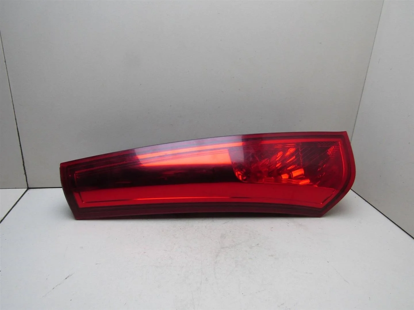 Фонарь задний левый Kia Ceed 2007-2012  [924031H300 ]  1.4 G4FA в Вологде